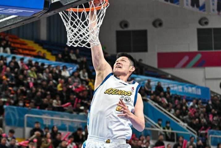 华体会-超广东升第一！广厦拒青岛29分逆转 胡金秋31+8+6赛季新高